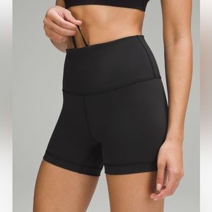 Lululemon 4” wunder train shorts